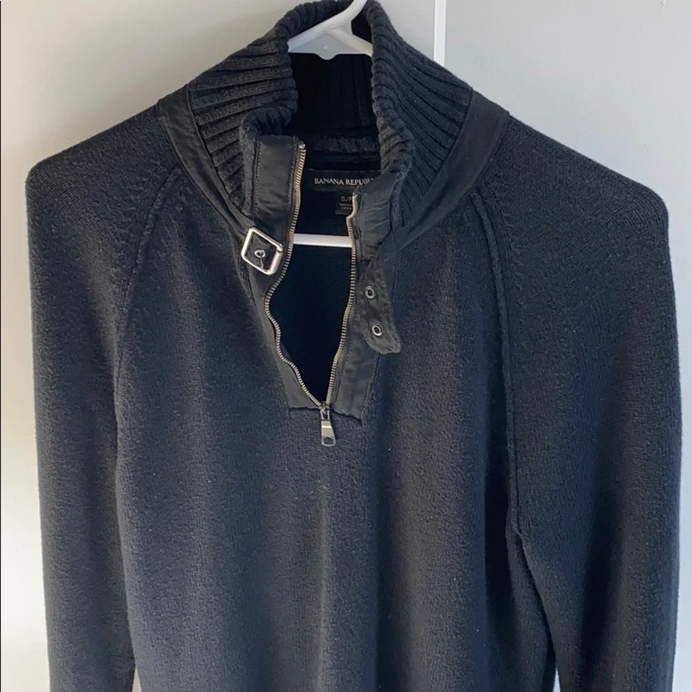 New Banana Republic black half zip sweater